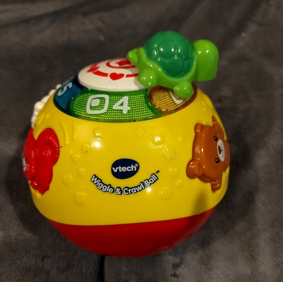 VTECH WIGGLE & CRAWL BALL INTERACTIVE ANIMAL NOISES COUNTS ROLLS AROUND 4T SONGS - Picture 3 of 9